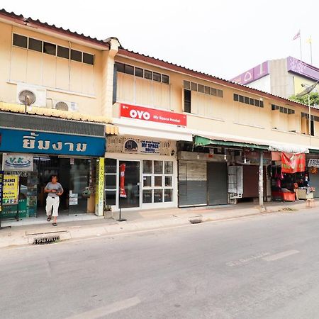 My Space Hostel Чиангмай Экстерьер фото
